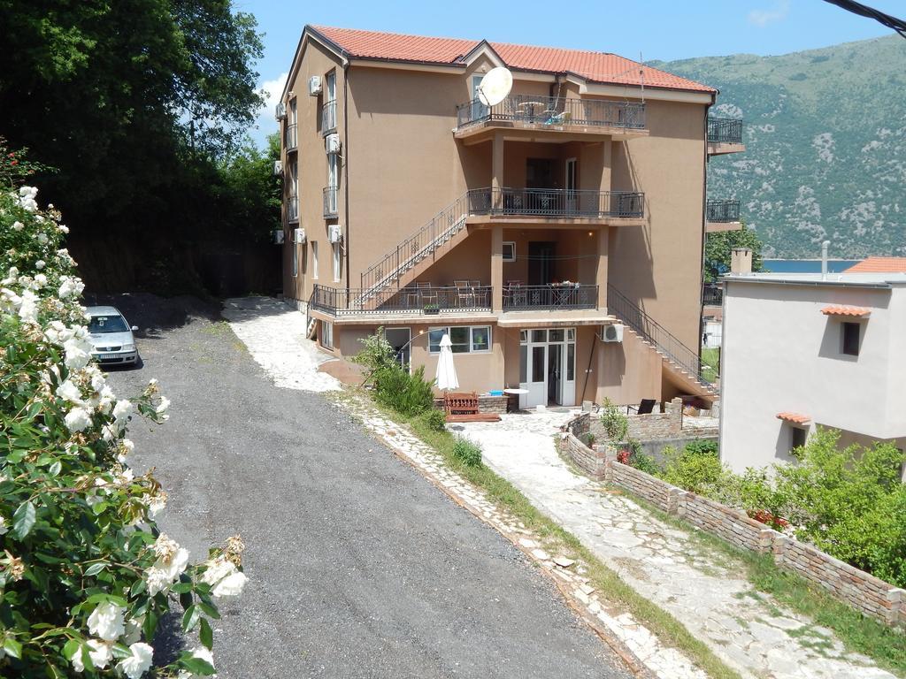 Apartments Scorpio Kotor Buitenkant foto