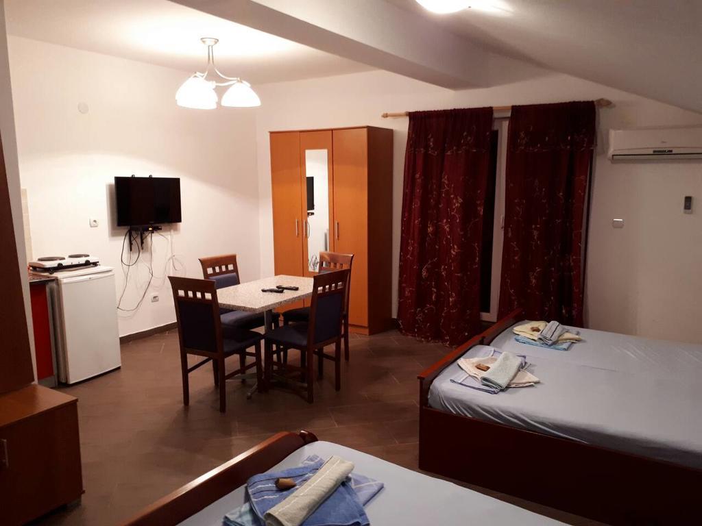 Apartments Scorpio Kotor Buitenkant foto